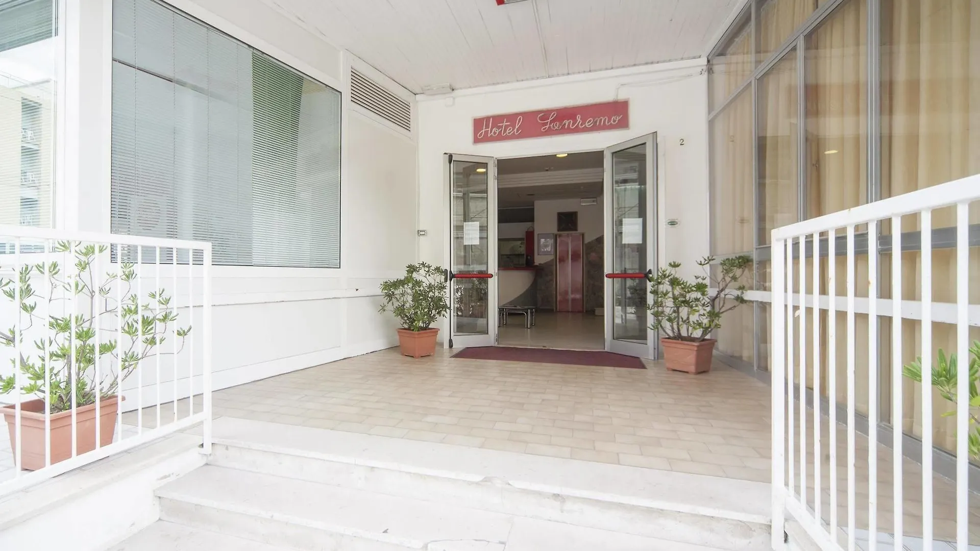 Hotel Sanremo Rimini 3*,  Italy